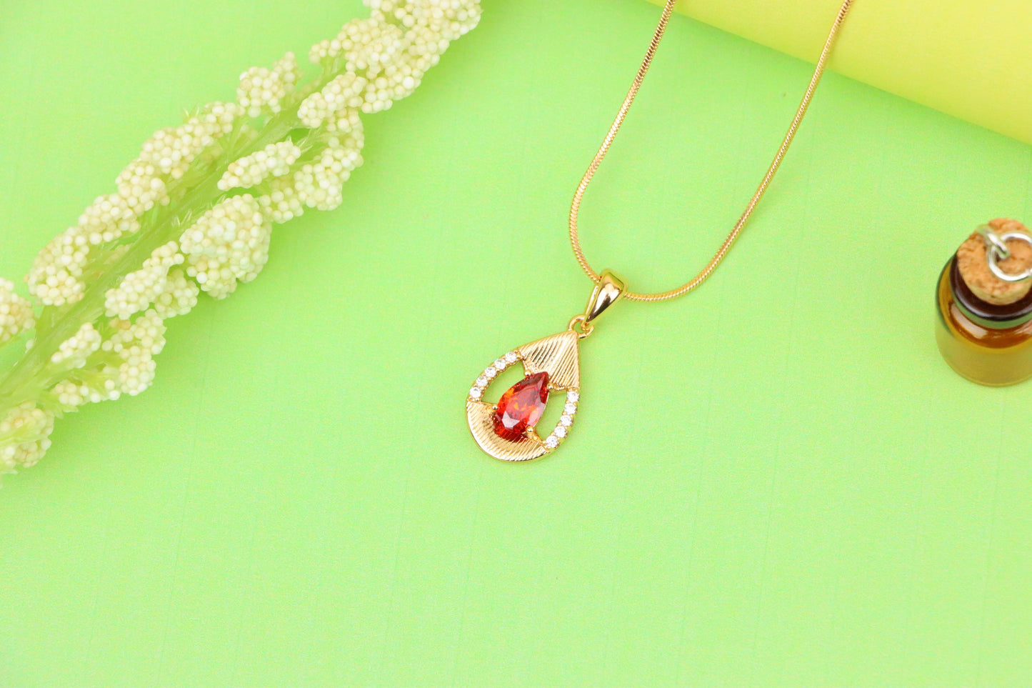 Teardrop Red Pendant with Crystals and Gold Plated Finish, XPPT1692 (2164-4)