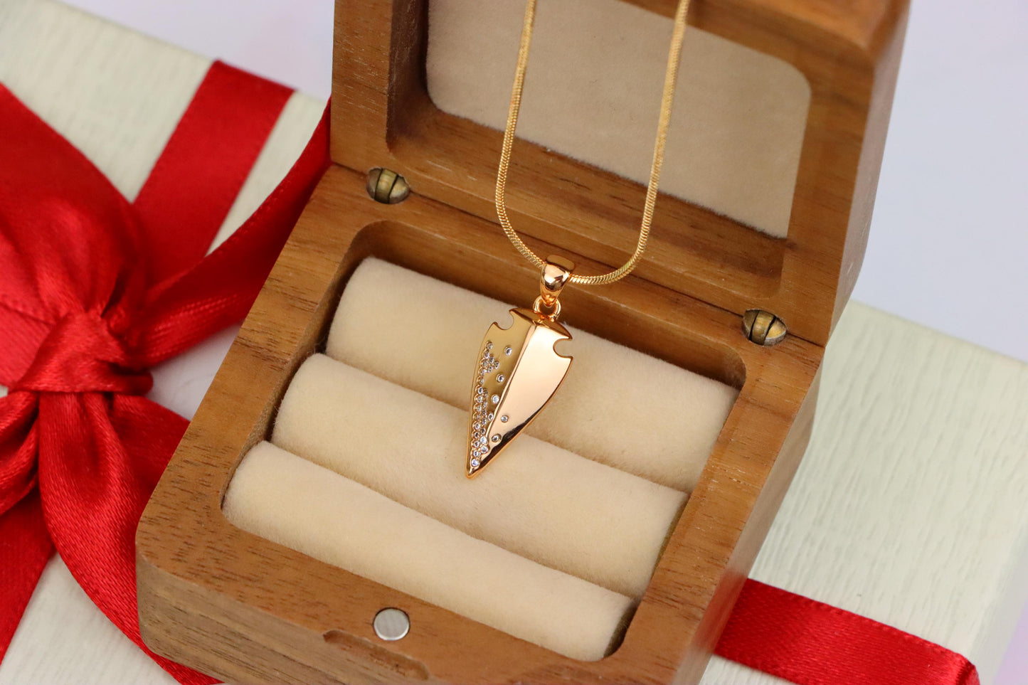 Arrowhead Shaped Rose Gold Pendant with Crystals, XPPT1562 (2144-2)