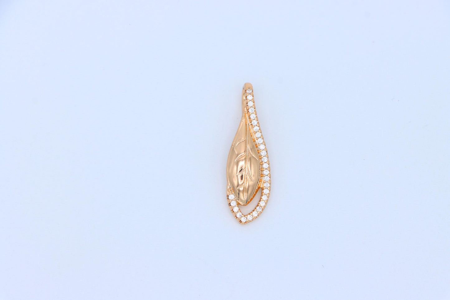 Elegant Rose Gold Leaf Pendant with Crystal Accents, XPPT1581 (2146-1)