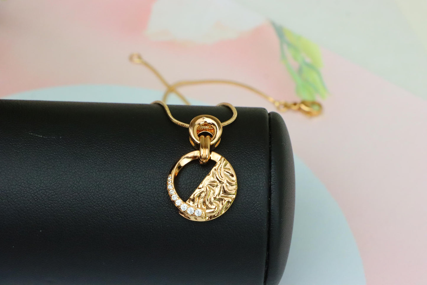 Textured Circle Rose Gold Pendant with Crystals, XPPT1583 (2146-3)