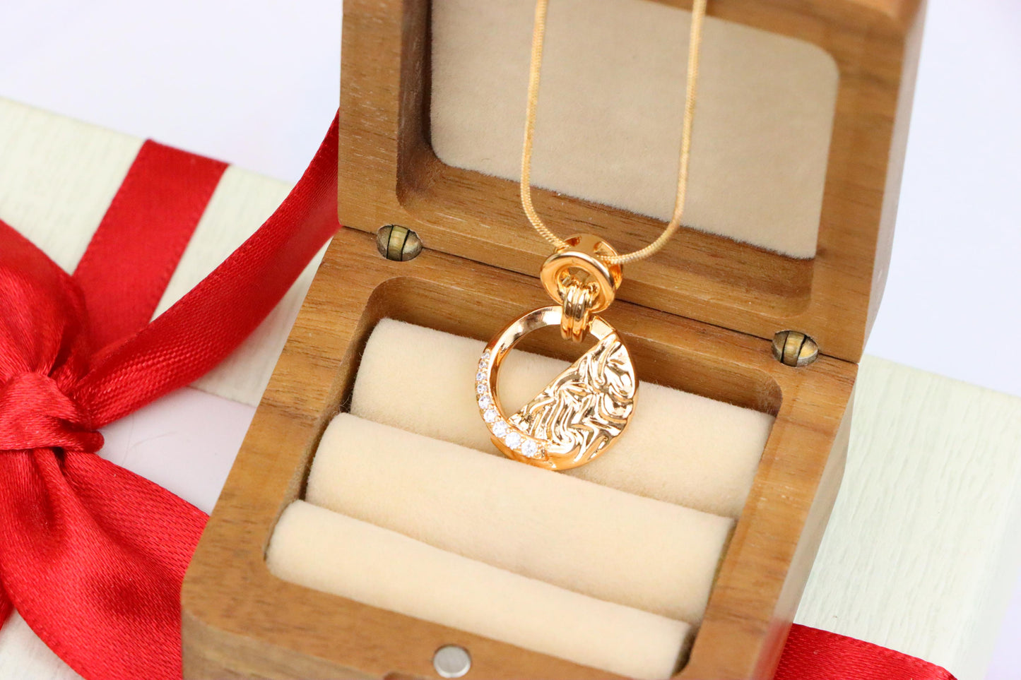 Textured Circle Rose Gold Pendant with Crystals, XPPT1583 (2146-3)