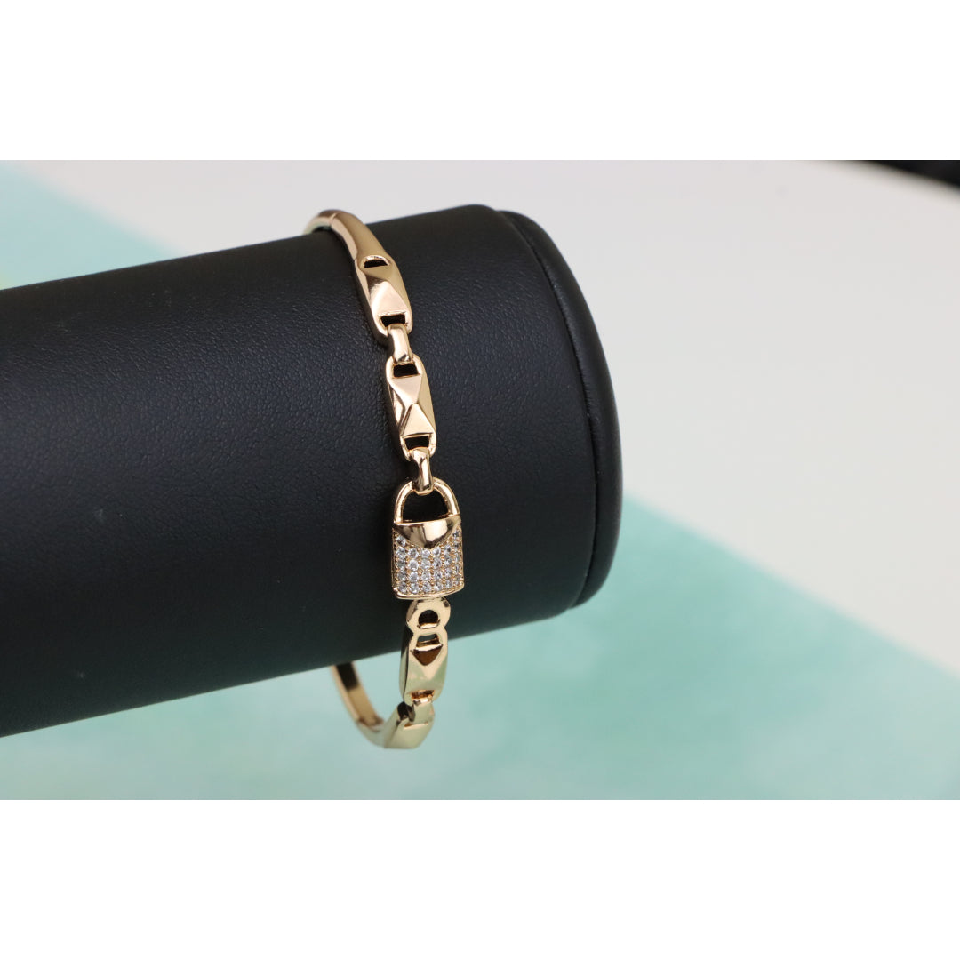 Elegant Rose Gold Bangle with Textured Links and Diamond Accents, XPBL0457 (2046-7)