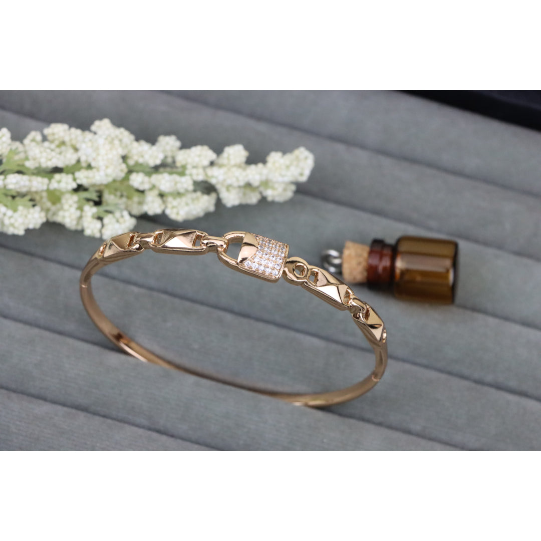 Elegant Rose Gold Bangle with Textured Links and Diamond Accents, XPBL0457 (2046-7)