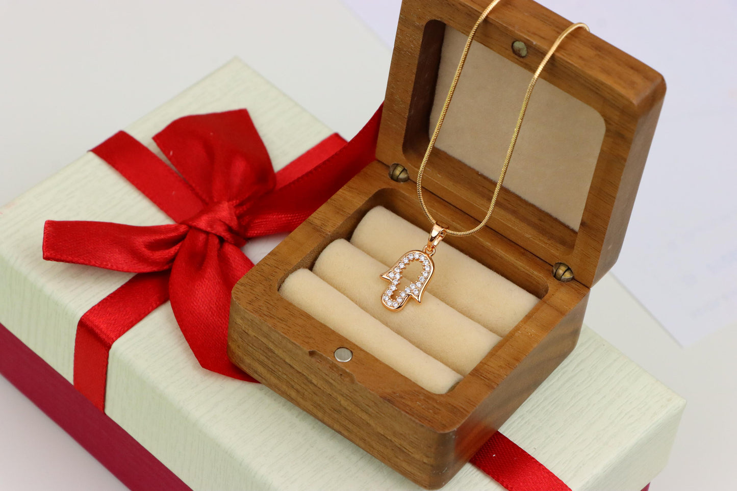 Rose Gold Hamsa Pendant with Crystals – Symbol of Protection & Luck, XPPT1220 (2122-6)