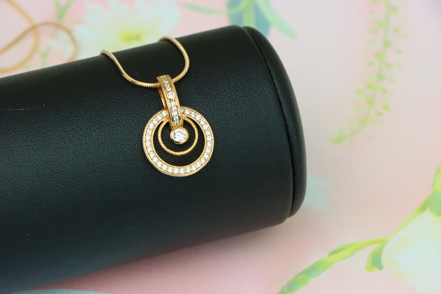 Elegant Rose Gold Circular Pendant with Sparkling Crystal Accents, XPPT1221 (2122-7)