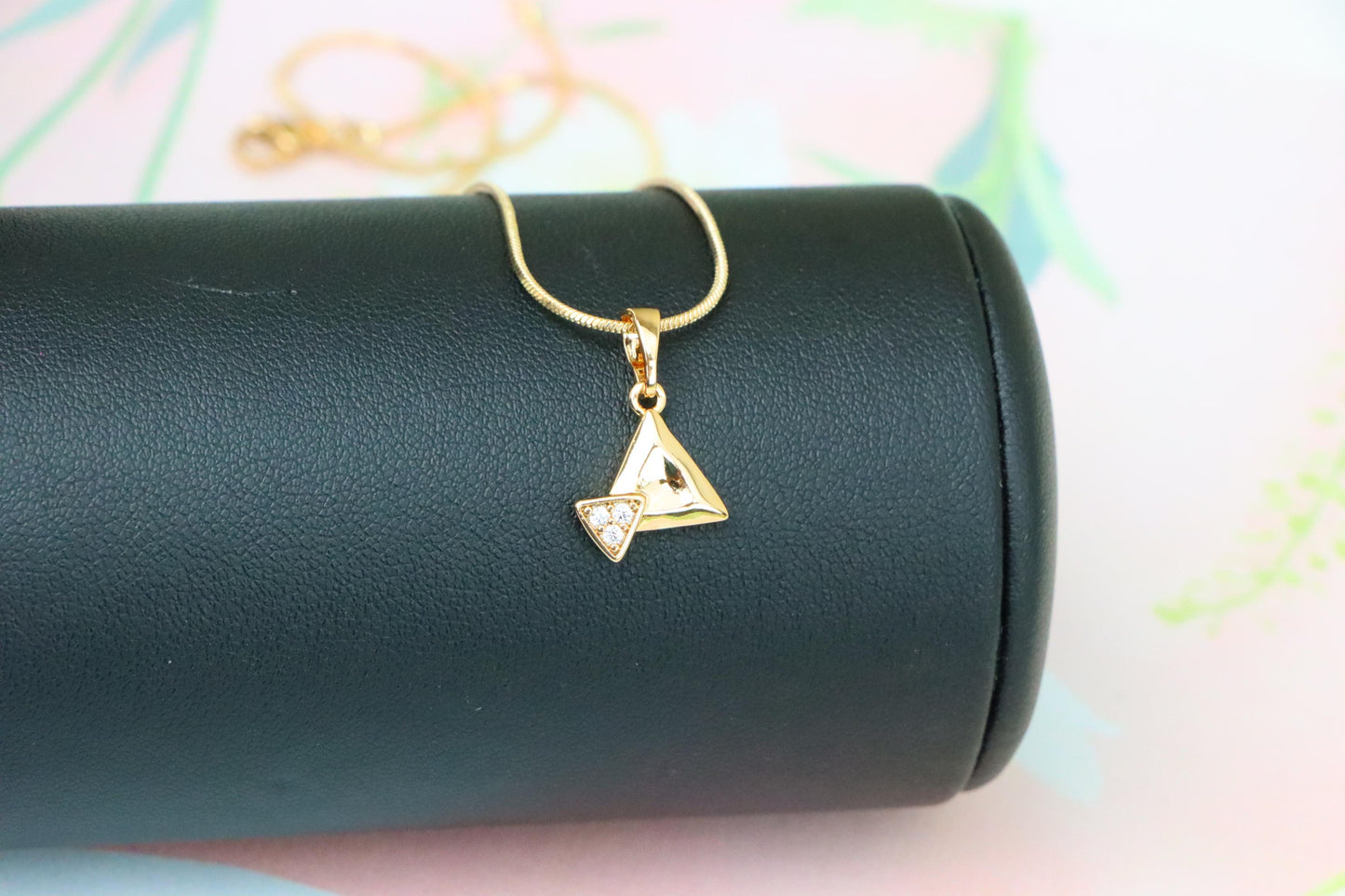 Chic Rose Gold Triangle Pendant with Sparkling Stone Accent, XPPT1222 (2122-8)