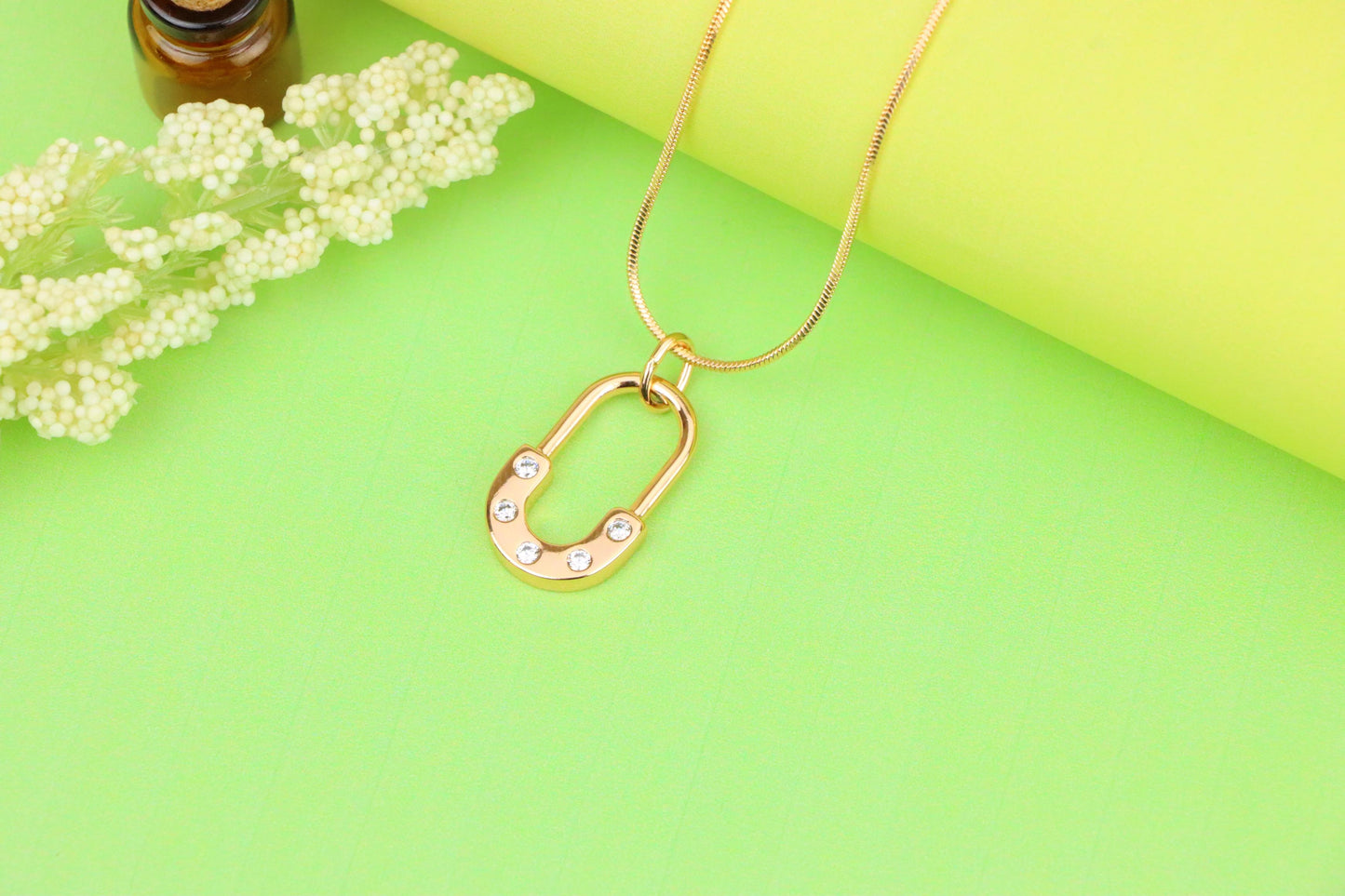 Rose Gold Modern U-Shaped Pendant with Sparkling Stone Inlay, XPPT1223 (2122-9)