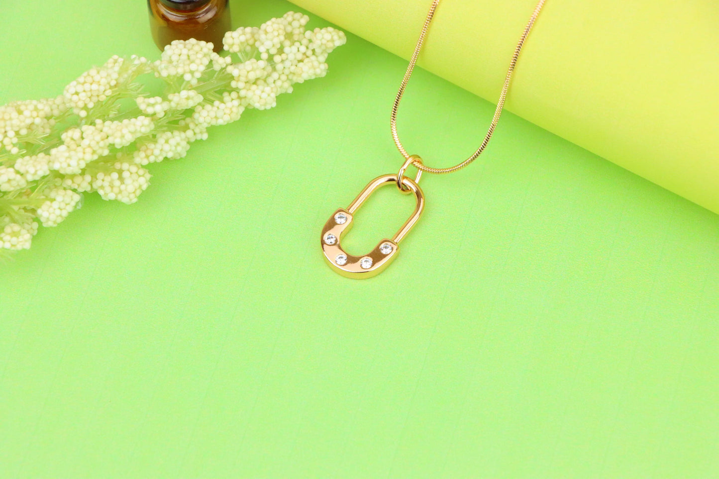 Rose Gold Modern U-Shaped Pendant with Sparkling Stone Inlay, XPPT1223 (2122-9)