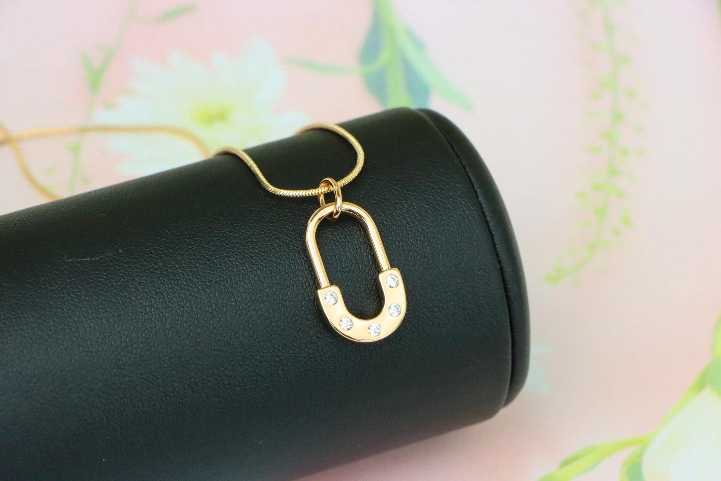 Rose Gold Modern U-Shaped Pendant with Sparkling Stone Inlay, XPPT1223 (2122-9)