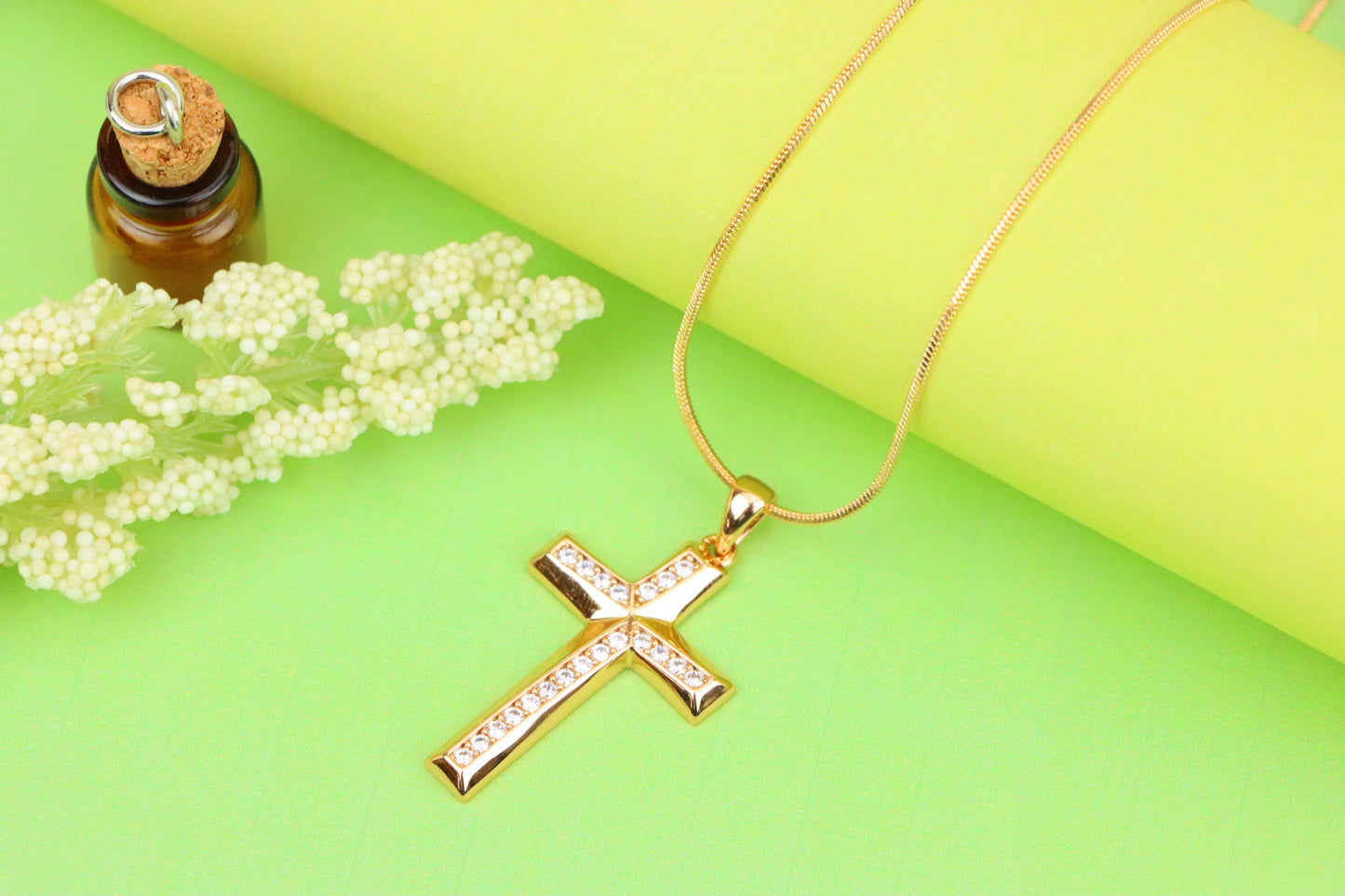 Rose Gold Cross Pendant with Crystals in Polished Elegant Finish, XPPT1224 (2122-10)