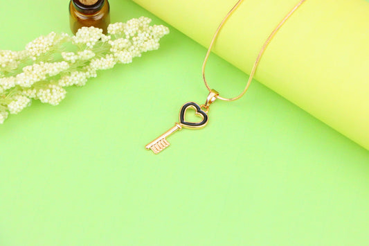 Heart Key Design Rose Gold Pendant in Elegant Minimal Style, XPPT1228 (2123-4)