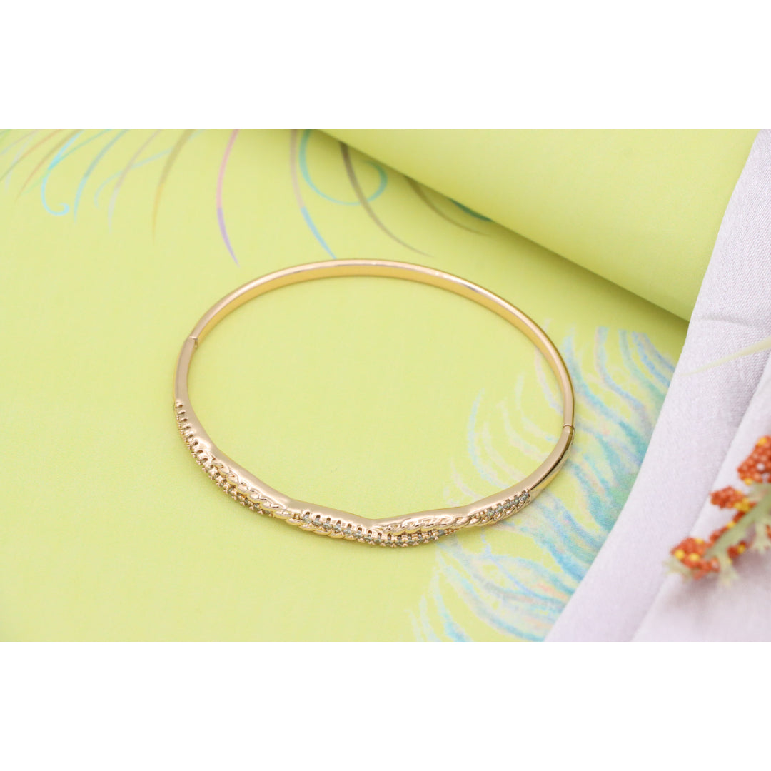 Elegant Rose Gold Bangle with Sparkling Twisted Chain Design, XPBL0509 (2051-9)