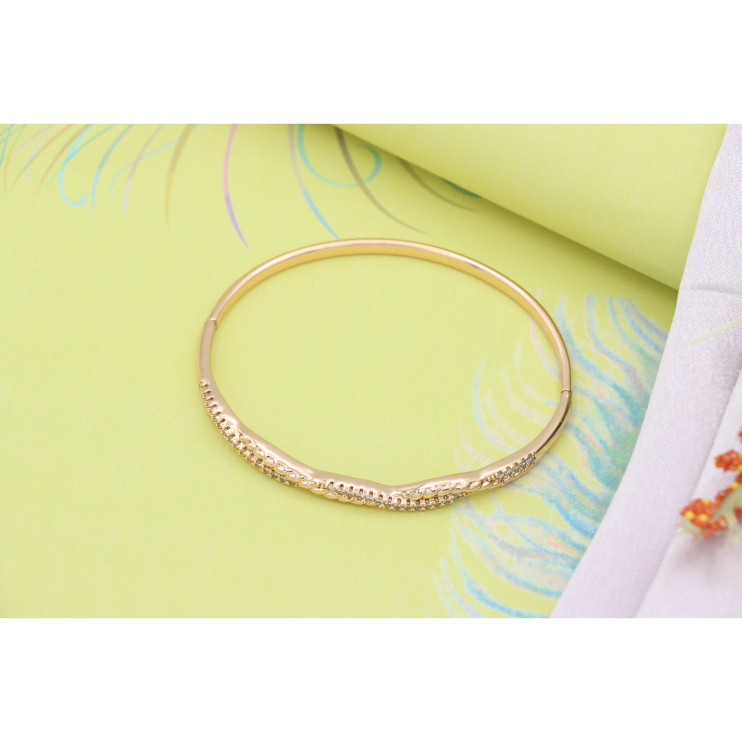 Elegant Rose Gold Bangle with Sparkling Twisted Chain Design, XPBL0509 (2051-9)
