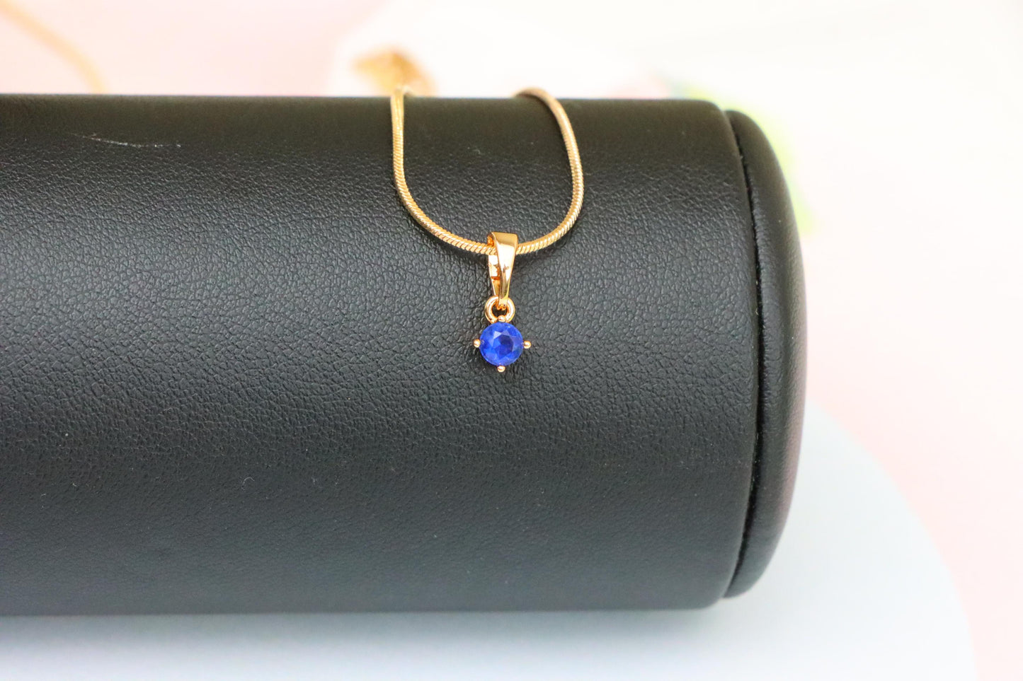 Mini Round Blue Pendant in Rose Gold Setting with Delicate Design, XPPT1623 (2148-9)
