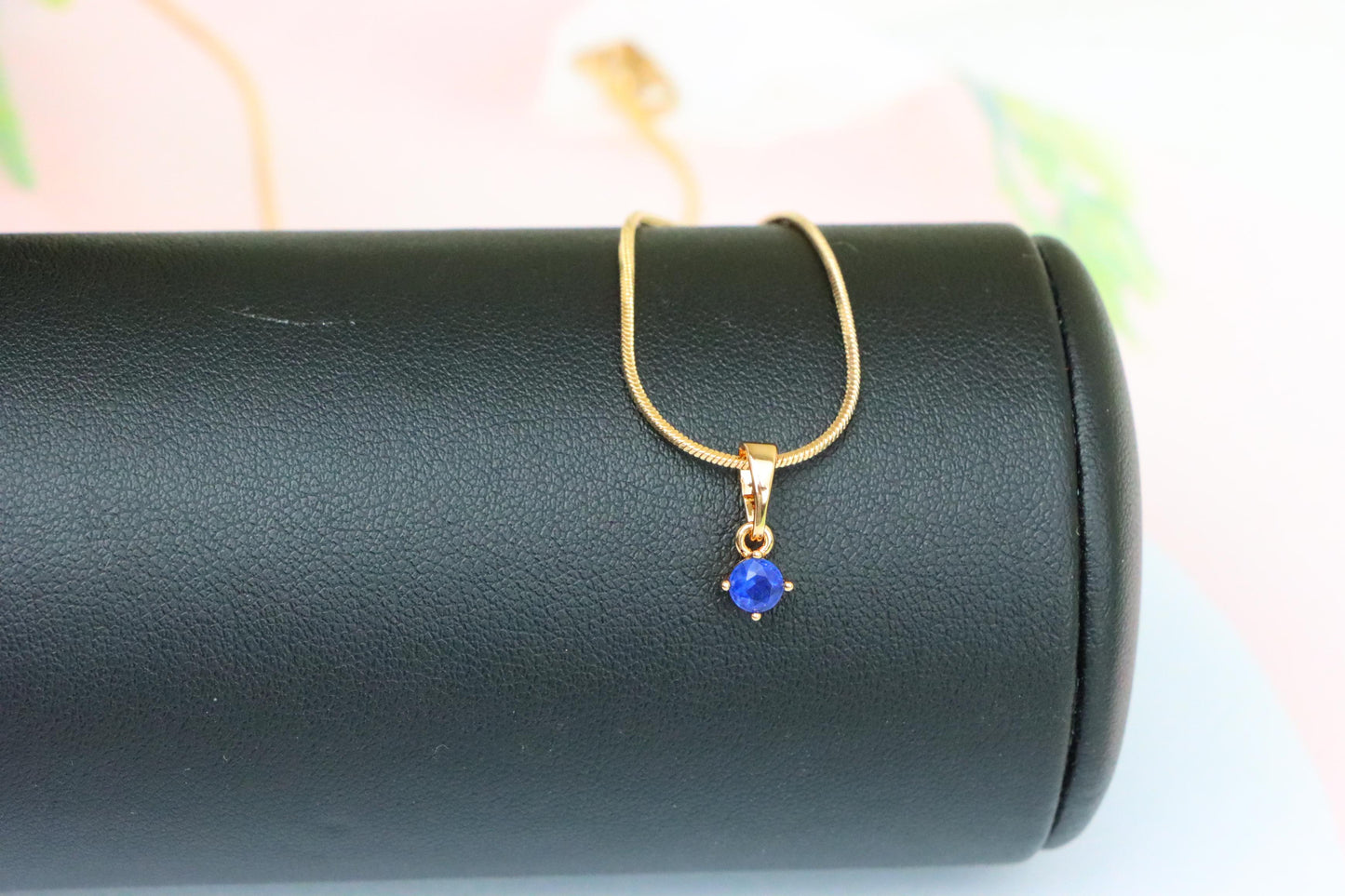 Mini Round Blue Pendant in Rose Gold Setting with Delicate Design, XPPT1623 (2148-9)