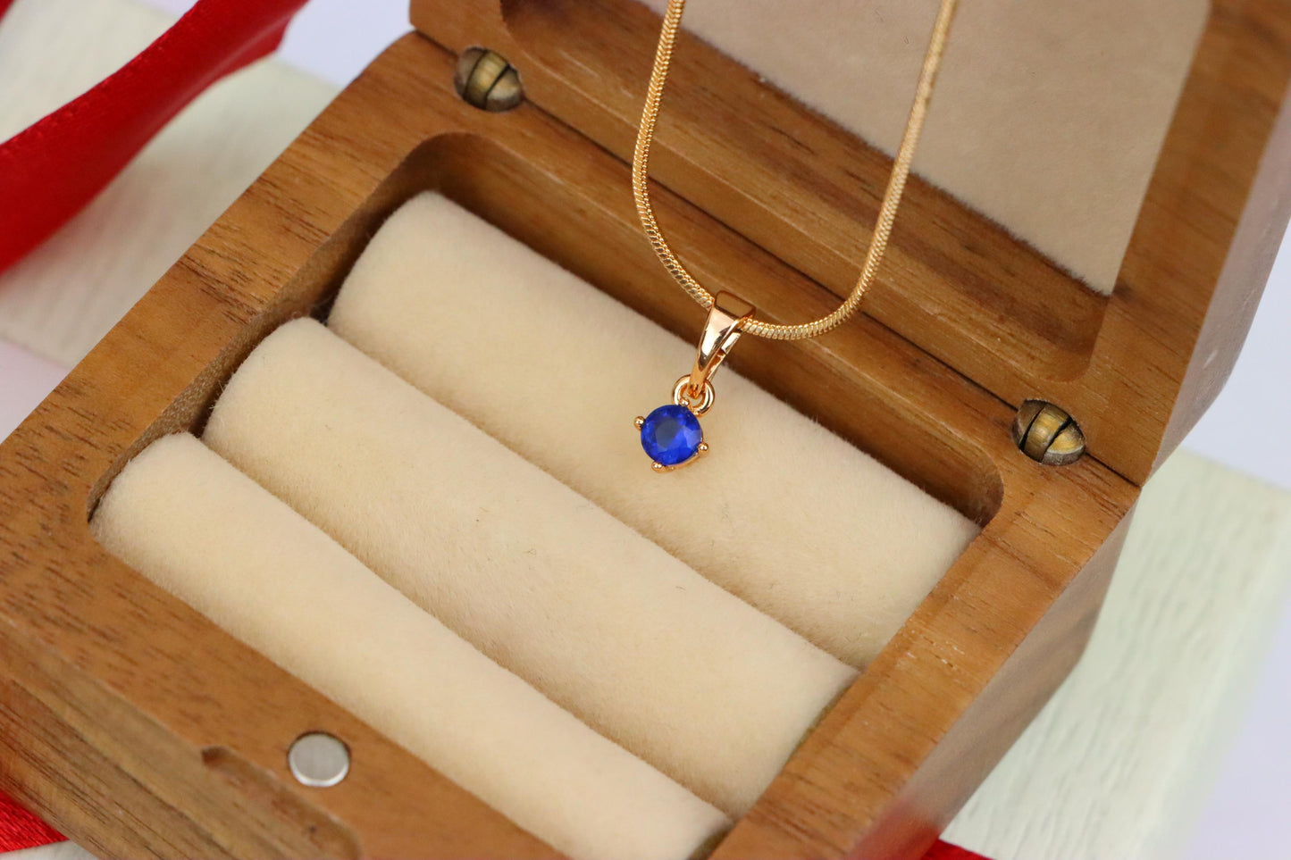 Mini Round Blue Pendant in Rose Gold Setting with Delicate Design, XPPT1623 (2148-9)