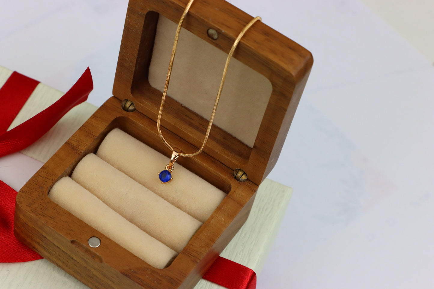 Mini Round Blue Pendant in Rose Gold Setting with Delicate Design, XPPT1623 (2148-9)