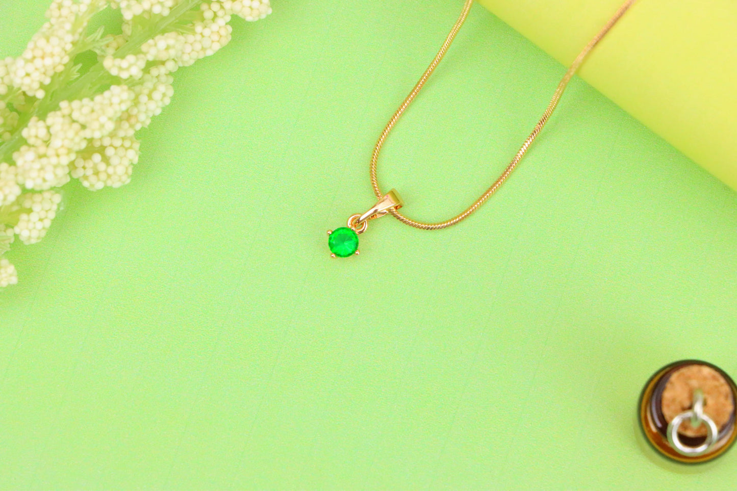 Mini Round Green Pendant in Rose Gold with Dainty and Bright Design, XPPT1624 (2148-9)