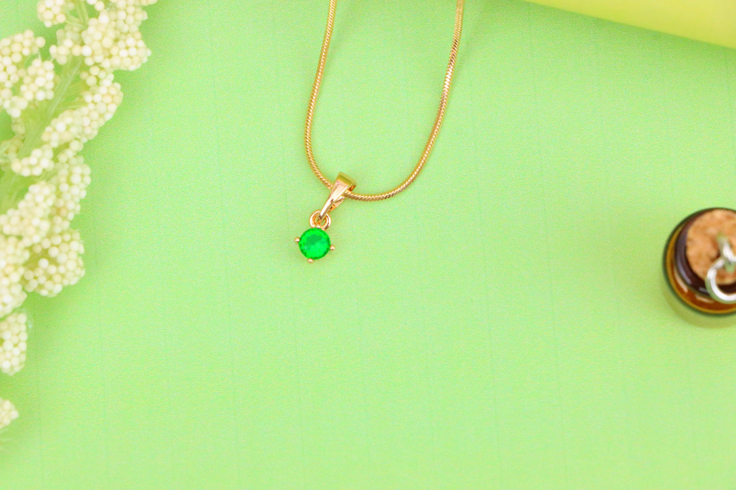 Mini Round Green Pendant in Rose Gold with Dainty and Bright Design, XPPT1624 (2148-9)