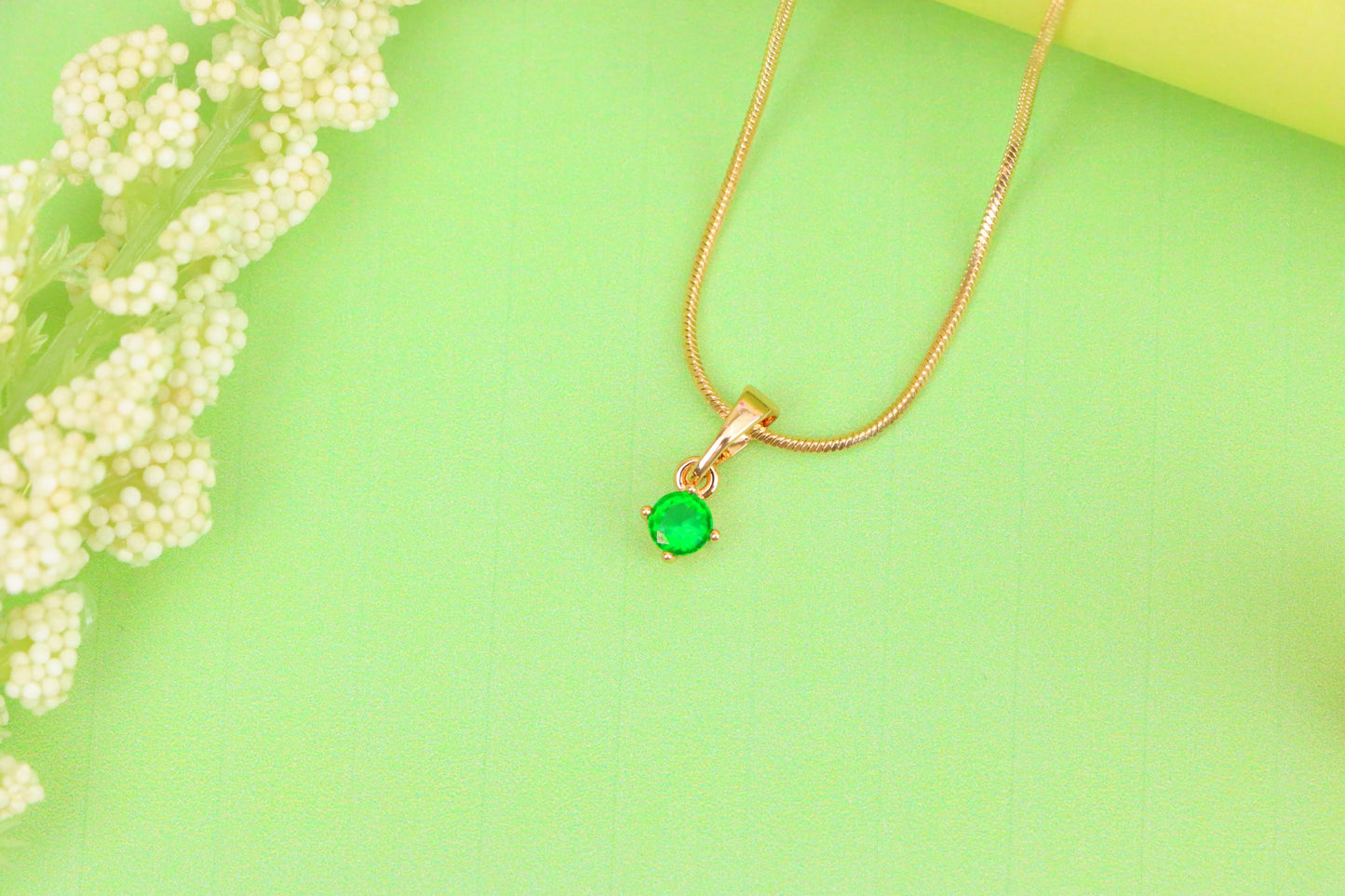 Mini Round Green Pendant in Rose Gold with Dainty and Bright Design, XPPT1624 (2148-9)