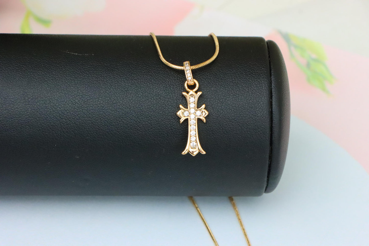 Elegant Rose Gold Cross Pendant with Sparkling Accents, XPPT1629 (2149-3)