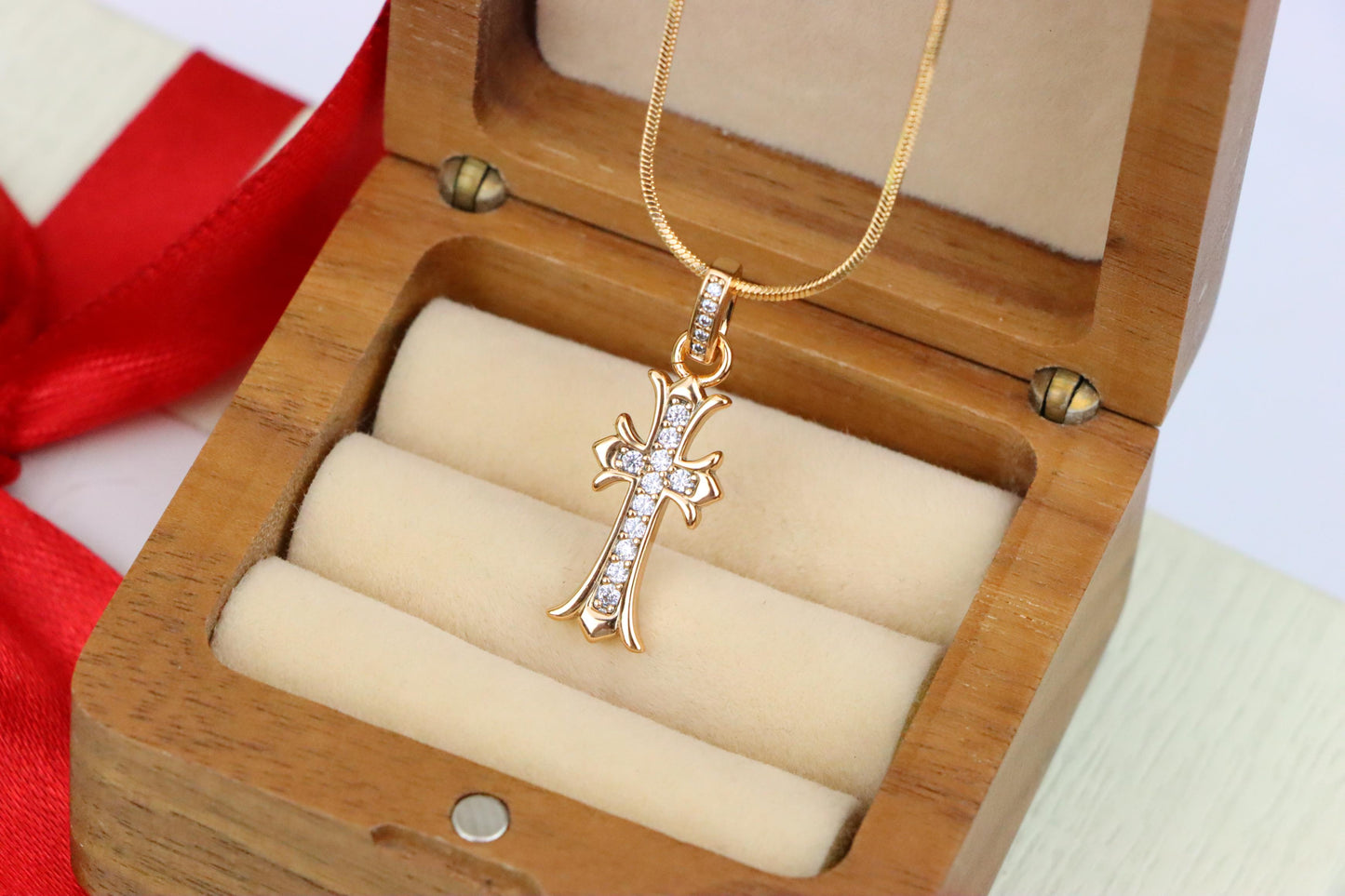 Elegant Rose Gold Cross Pendant with Sparkling Accents, XPPT1629 (2149-3)