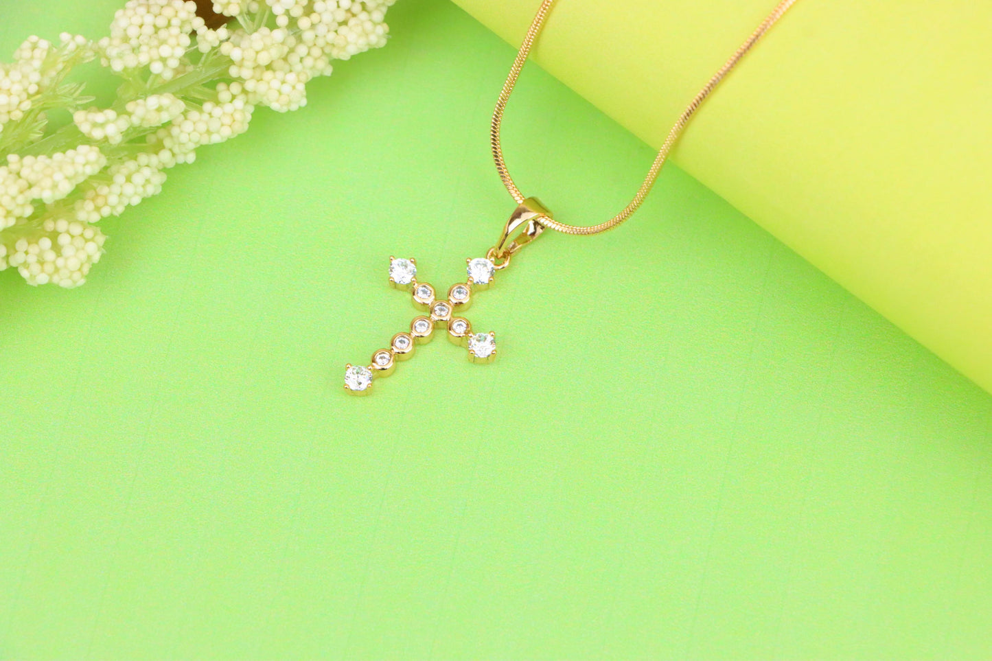 Rose Gold Cross Pendant with Sparkling Cubic Zirconia Accents, XPPT1239 (2124-5)