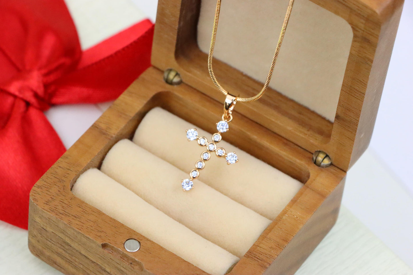 Rose Gold Cross Pendant with Sparkling Cubic Zirconia Accents, XPPT1239 (2124-5)