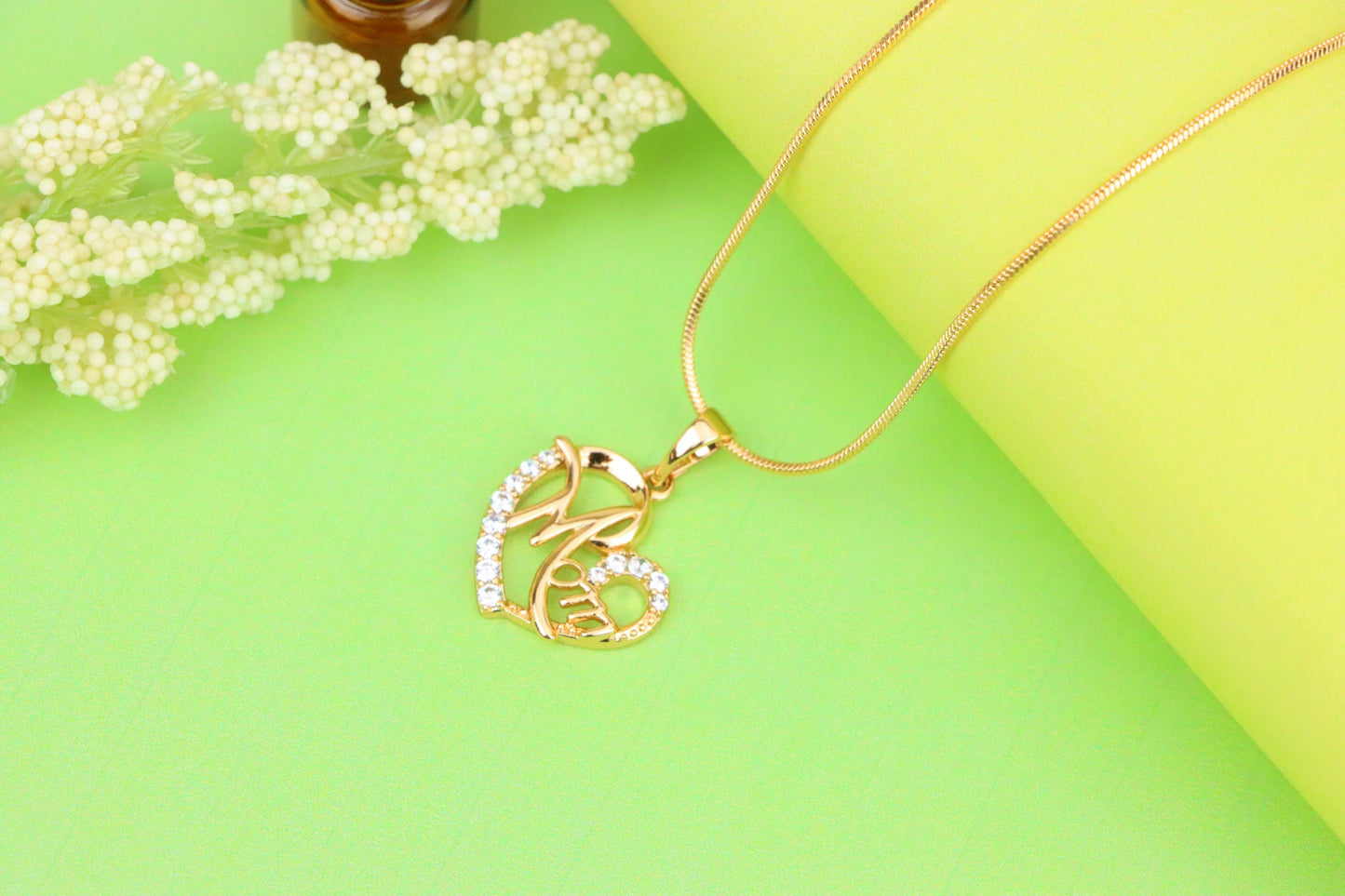 Rose Gold Heart Pendant with Sparkling 'Mom' Letter Design, XPPT1241 (2124-7)