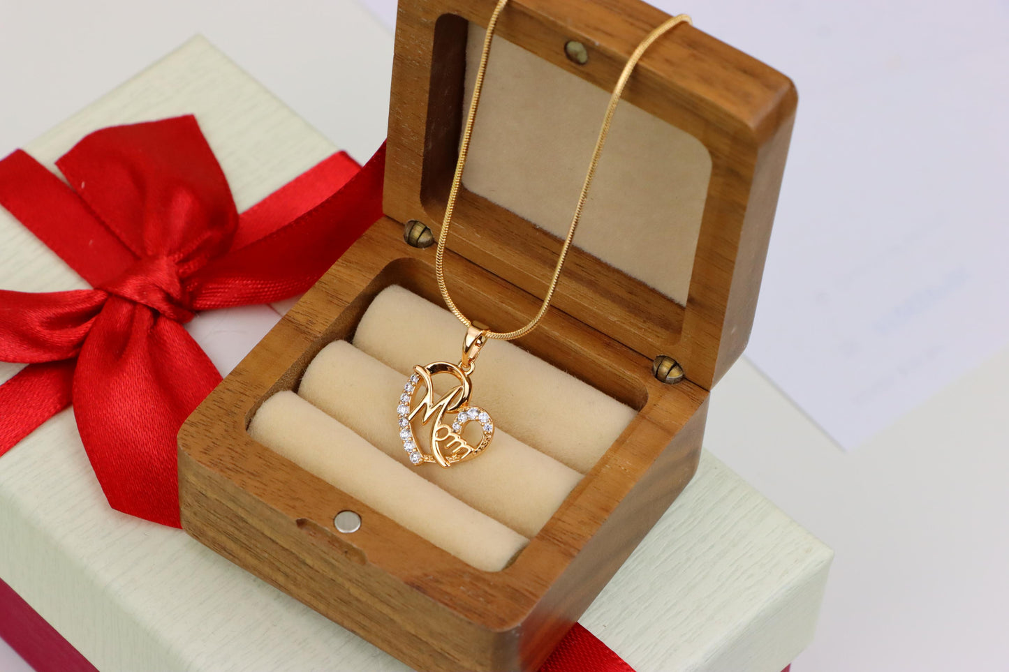 Rose Gold Heart Pendant with Sparkling 'Mom' Letter Design, XPPT1241 (2124-7)