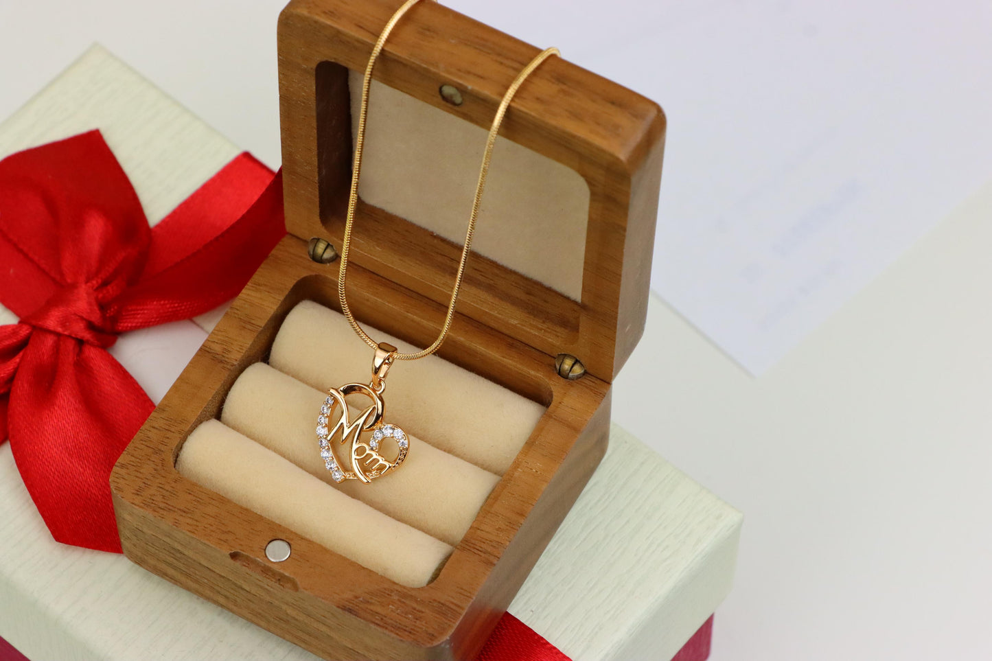 Rose Gold Heart Pendant with Sparkling 'Mom' Letter Design, XPPT1241 (2124-7)