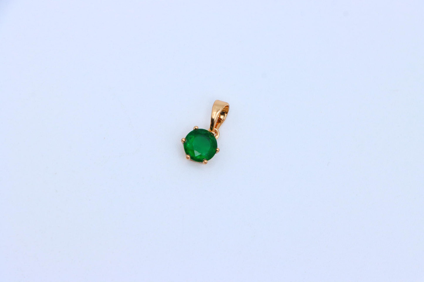 Elegant Green Solitaire Pendant in Gold – Radiant Accent, XPPT1641 (2149-7)
