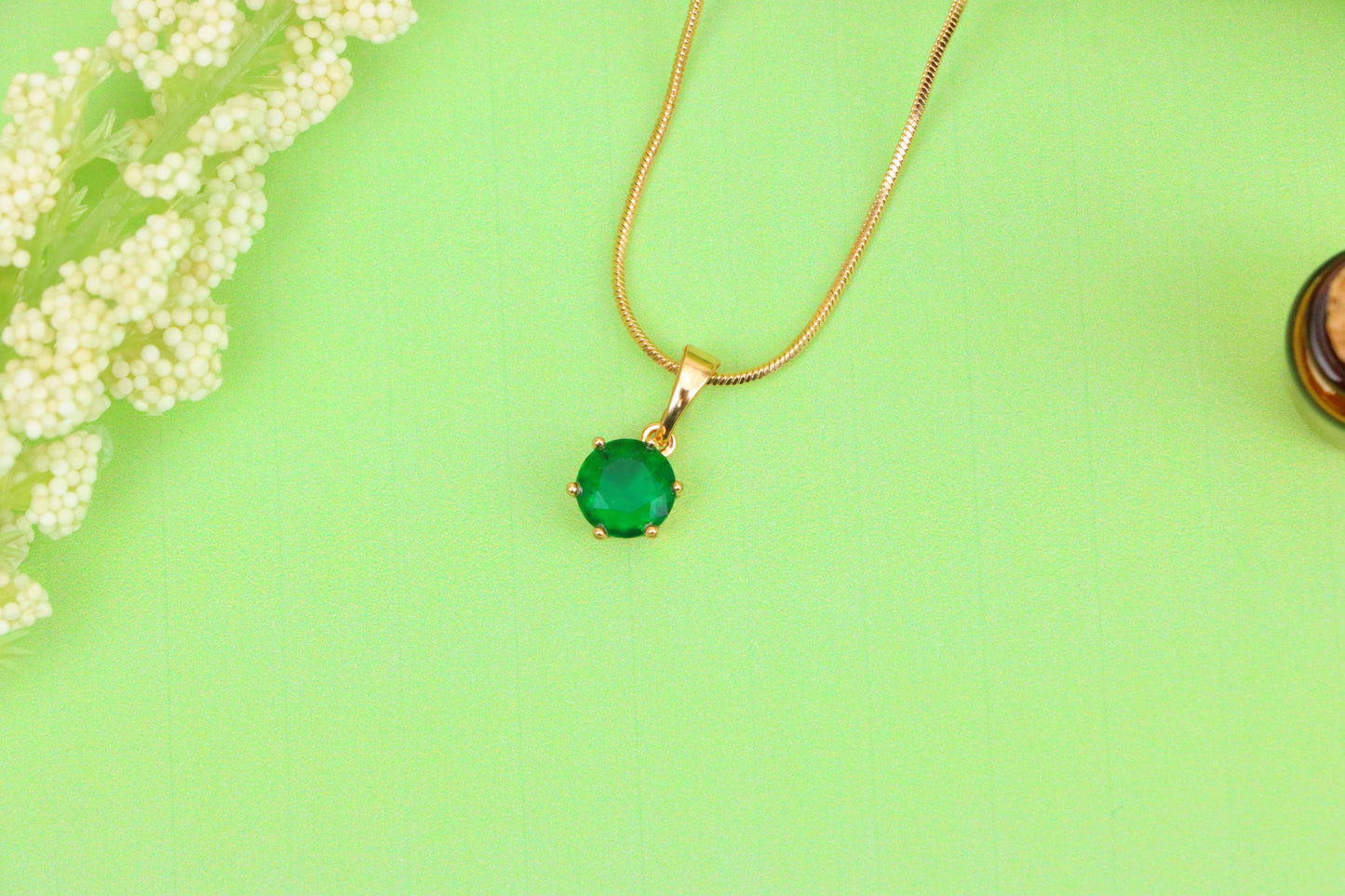 Elegant Green Solitaire Pendant in Gold – Radiant Accent, XPPT1641 (2149-7)