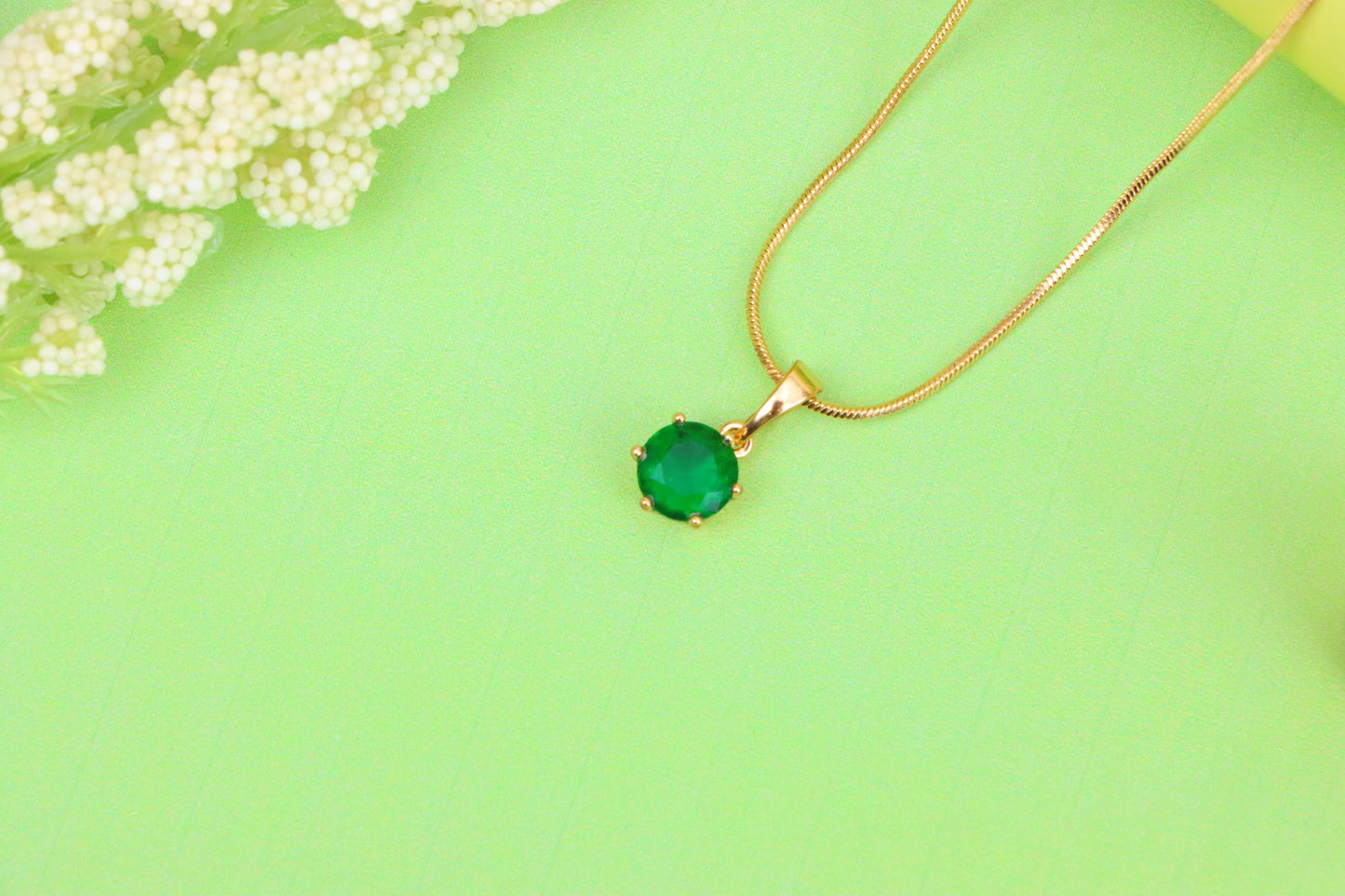 Elegant Green Solitaire Pendant in Gold – Radiant Accent, XPPT1641 (2149-7)