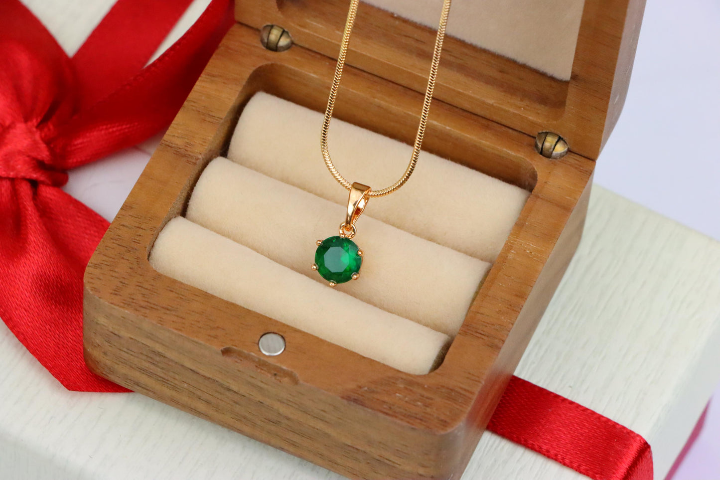 Elegant Green Solitaire Pendant in Gold – Radiant Accent, XPPT1641 (2149-7)