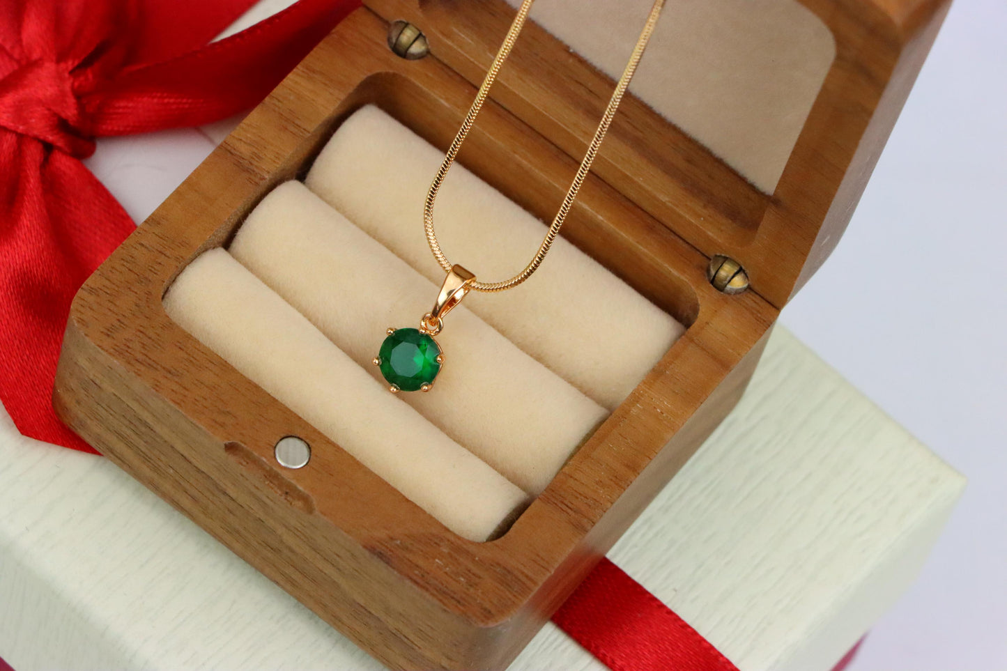 Elegant Green Solitaire Pendant in Gold – Radiant Accent, XPPT1641 (2149-7)