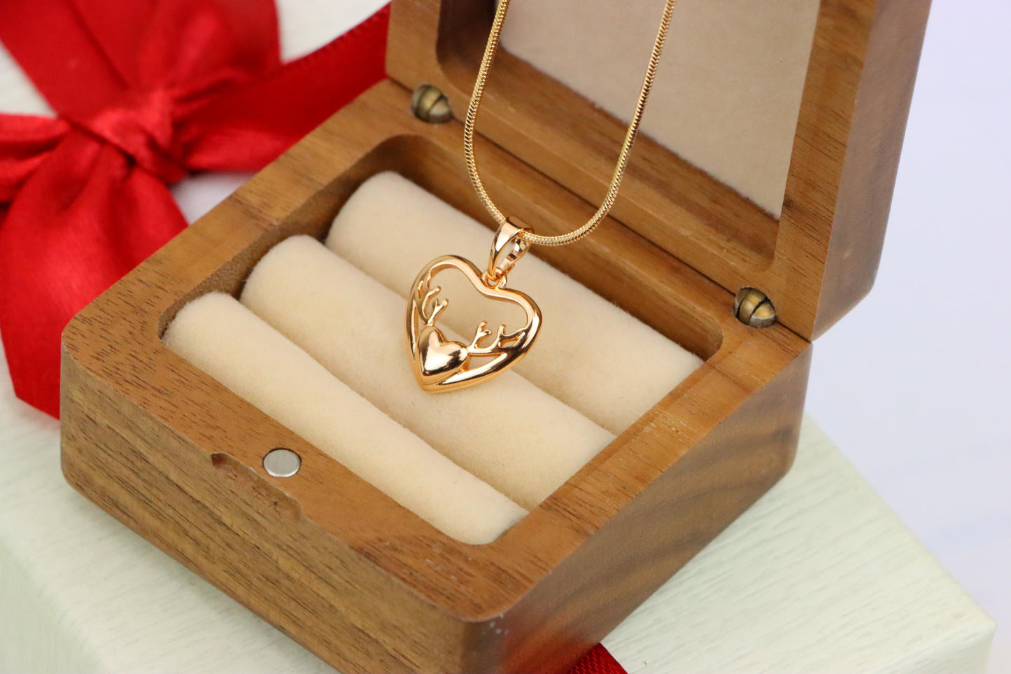 Rose Gold Heart Pendant with Antler-Inspired Minimal Design, XPPT1248 (2125-4)