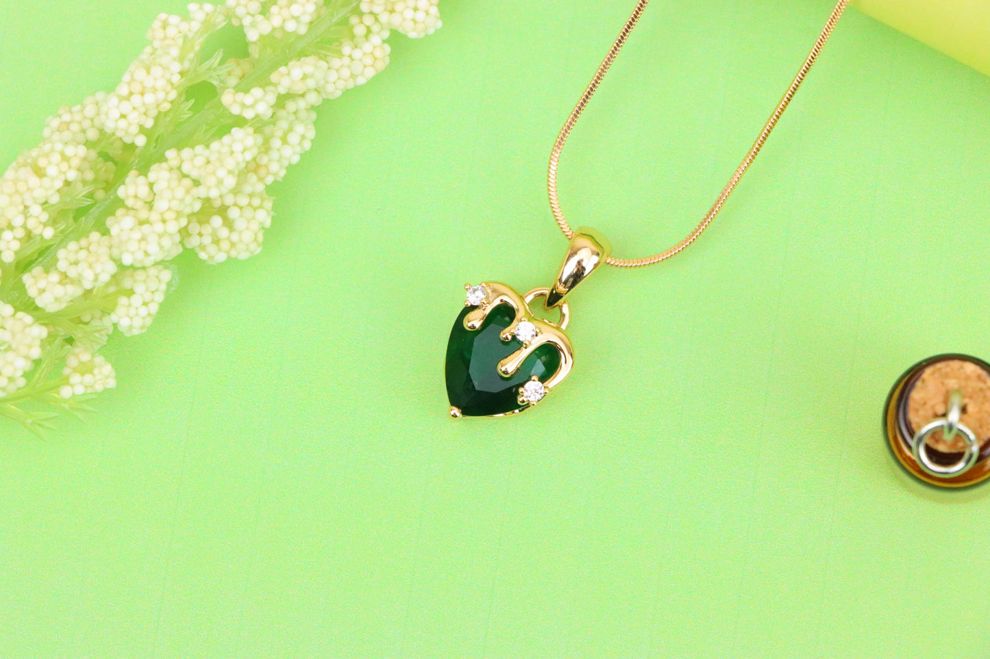 Heart Drip Green Pendant in Gold Finish Stylish Jewelry, XPPT1695 (2165-5)