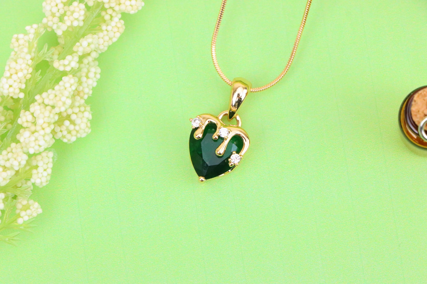 Heart Drip Green Pendant in Gold Finish Stylish Jewelry, XPPT1695 (2165-5)