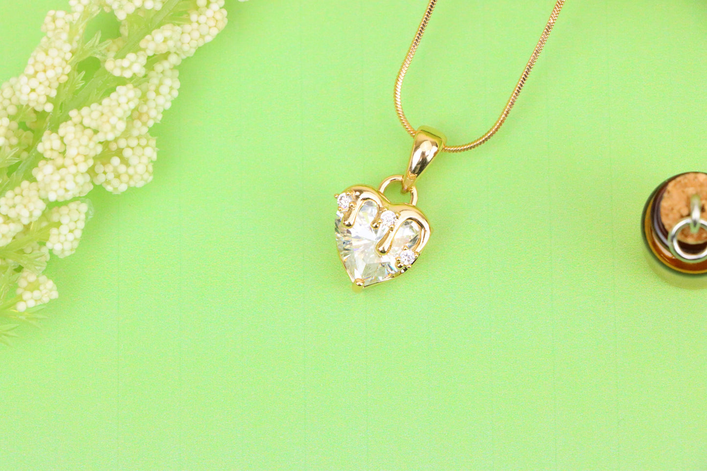 Heart Drip White Pendant in Gold Finish Stylish Jewelry, XPPT1696 (2150-5)