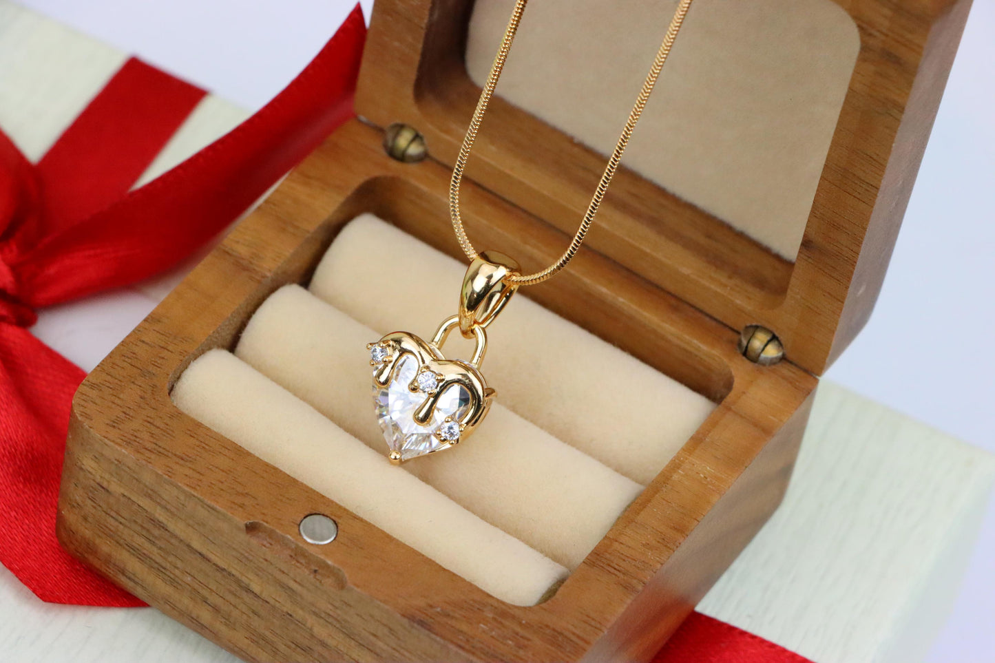 Heart Drip White Pendant in Gold Finish Stylish Jewelry, XPPT1696 (2150-5)