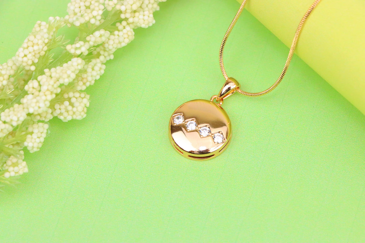 Round Rose Gold Pendant with Zigzag White Crystal Accent Design, XPPT1255 (2126-1)