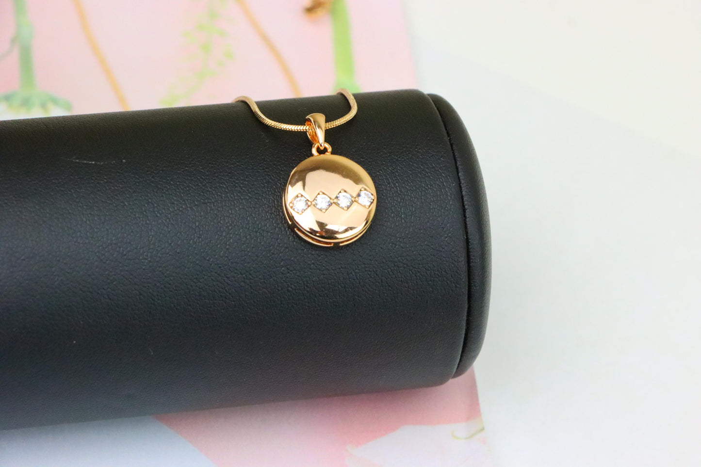 Round Rose Gold Pendant with Zigzag White Crystal Accent Design, XPPT1255 (2126-1)