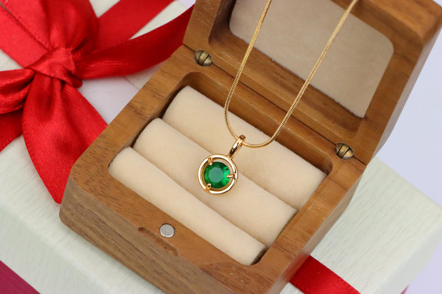 Round Green Crystal Pendant in Gold Plated Frame – Elegant Design, XPPT1701 (2150-6)