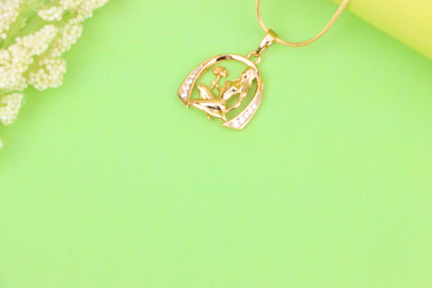 Zodiac-Inspired Rose Gold Pendant with Elegant Female Figure, XPPT1260 (2126-6)