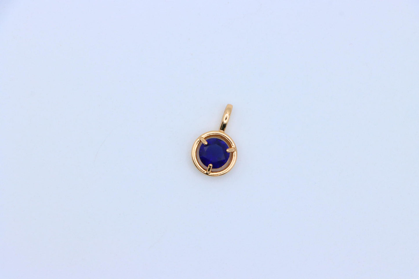 Deep Blue Round Pendant in Gold Plated Brass – Timeless Elegance, XPPT1703 (2150-6)
