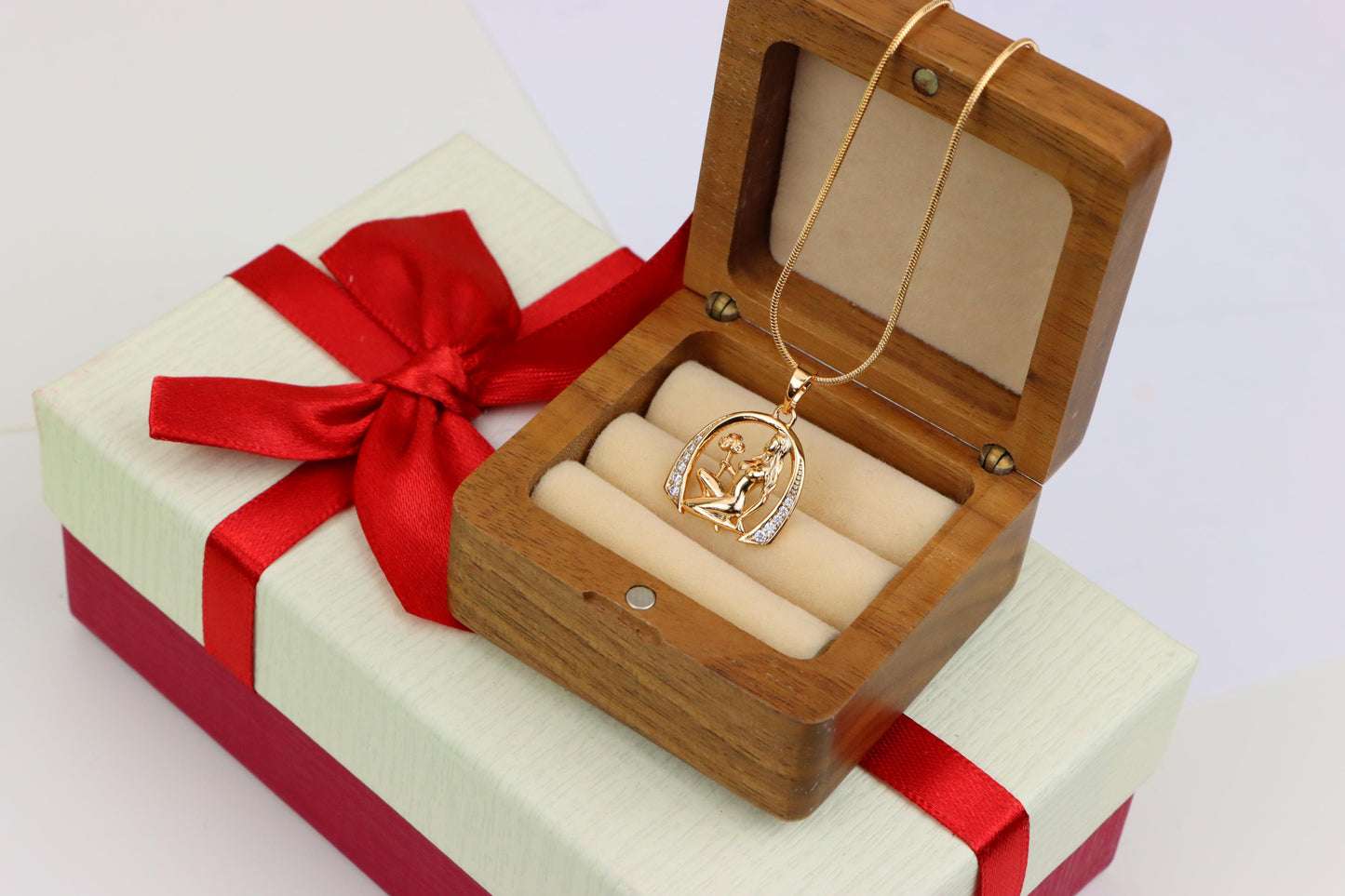 Zodiac-Inspired Rose Gold Pendant with Elegant Female Figure, XPPT1260 (2126-6)