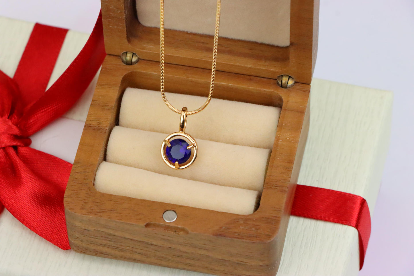 Deep Blue Round Pendant in Gold Plated Brass – Timeless Elegance, XPPT1703 (2150-6)