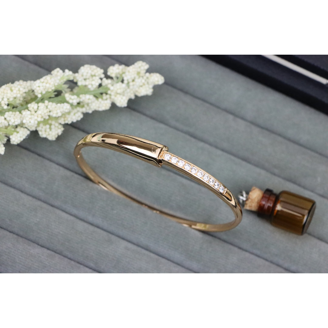 Minimalist Rose Gold Bangle with Sleek Cubic Zirconia Accent Line, XPBL0555 (2056-5)