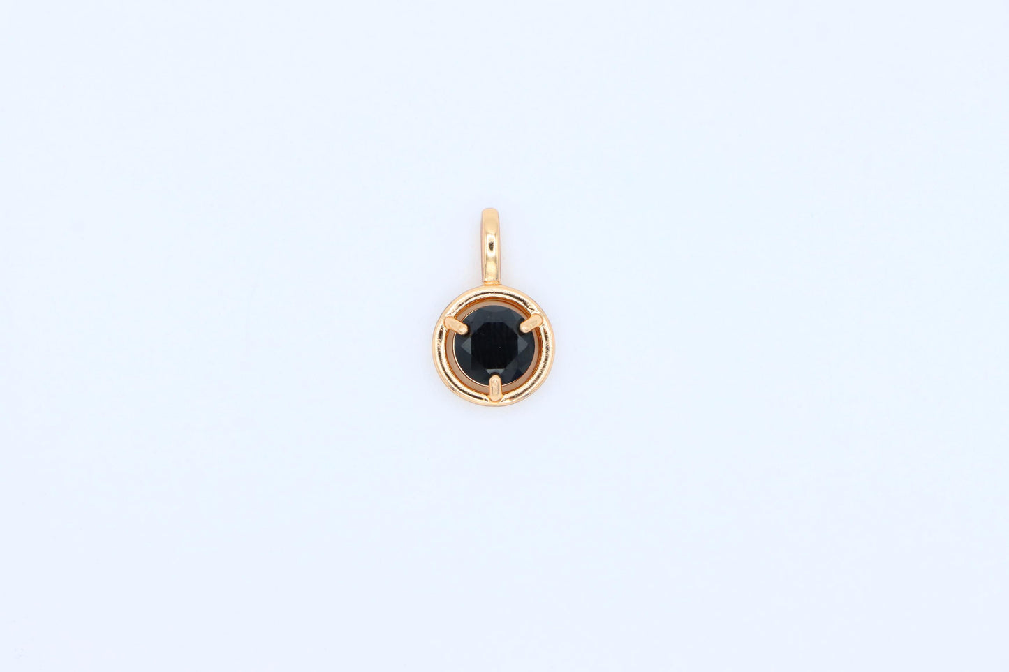Round Black Pendant with Gold Finish – Elegant Statement Jewelry Piece, XPPT1706 (2150-6)